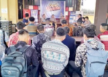 Kegiatan “Jumat Bacirita” yang diselenggarakan oleh Polresta Manado. Acara ini bertujuan untuk mengupas topik penting tentang menjaga keamanan di Kota Manado, Jumat (26/4/2024).