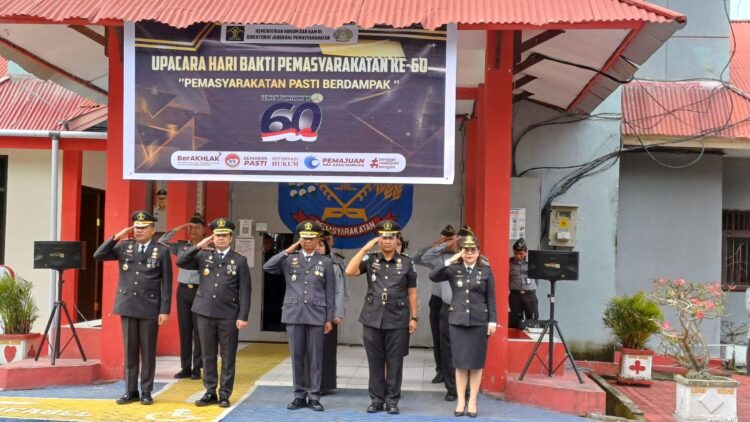 Bertempat dihalaman depan, upacara ini diikuti oleh seluruh jajaran Lapas Bitung, baik pejabat struktural, staf, dan anggota regu pengamanan serta jajaran Paguyuban Ibu-ibu Pemasyarakatan (PIPAS). Adapun kegiatan ini juga dihadiri oleh Kepala Balai Pendidikan dan Pelatihan Hukum dan HAM Sulawesi Utara, Wahju Prihandono, sebagai salah satu Satuan Kerja Kemenkumham RI yang berada di Kota Bitung.