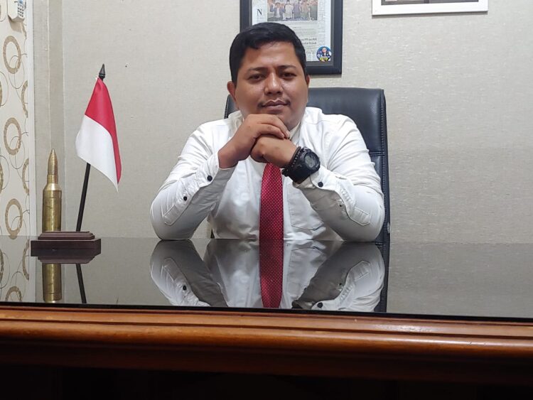 Hamdani Mustika, selaku ketua YLBH-AKA