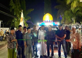 Ikatan Santri Tanah Luas (ISATA) kembali menggelar acara Perlombaan Pawai Takbir Keliling di Kecamatan Tanah Luas. Selasa, (9 April 2024) malam.
