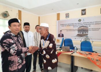 Sebanyak 105 calon jamaah haji asal Kabupaten Nagan Raya, Aceh tahun 2024 mulai mengikuti bimbingan manasik haji yang berlangsung di aula Kantor Kementerian Agama (Kemenag) Kabupaten Nagan Raya. Sabtu (27/04/24).
