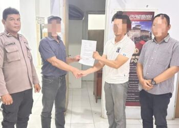 Personel Polsek Tombulu, terutama Kanit Reskrim Bripka J. Kaunang, memperlihatkan dedikasi dan inovasi mereka dalam menyelesaikan masalah yang dihadapi warga dengan menggunakan pendekatan problem solving, Selasa (30/4/2024).