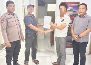 Bhabinkamtibmas (Bintara Pembina Keamanan dan Ketertiban Masyarakat) dari Polsek Malalayang, Kota Manado, berhasil menyelesaikan kasus penganiayaan yang terjadi di Kelurahan Bahu Lingkungan III, Kecamatan Malalayang. Kejadian penganiayaan tersebut menimpa seorang warga setempat yang menjadi korban kekerasan fisik oleh sekelompok orang, Rabu (01/5/2024)