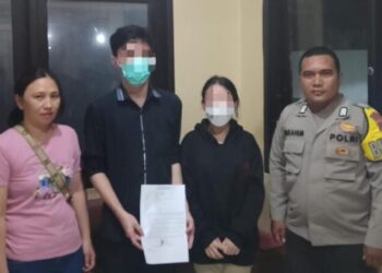 Personel Polsek Tombulu menunjukkan keahlian mereka dalam menyelesaikan permasalahan dengan pendekatan yang efektif, Rabu (1/5/2024).
