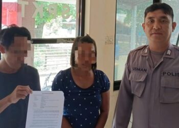 Bhabinkamtibmas (Bhabinsa, Bintara Pembina Desa dan Kelurahan, Kamtibmas) dari Polsek Pulau Bunaken menunjukkan pendekatan yang inovatif dalam menangani kasus Kekerasan Dalam Rumah Tangga (KDRT) dengan melakukan problem solving secara efektif, Jumat (3/5/2024).