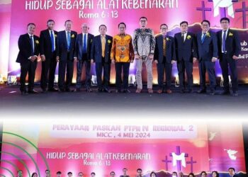 Keluarga besar PTPN IV Regional II menggelar Perayaan Paskah Tahun 2024 di Medan International Convention Center, Kota Medan, Sabtu (4/5/2024). Perayaan kali ini mengusung tema “Hidup Sebagai Alat Kebenarannya” dan subtema “Mari Tingkatkan Sinergi, Menghasilkan Karya Inovatif, Meningkatkan Nilai Perusahaan.”