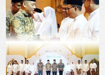 PTPN IV PalmCo menggelar Halal bi Halal 1445 Hijriah serta tepung tawar dan pelepasan calon jamaah haji. Acara yang terselenggara berkat kolaborasi PTPN IV Regional I dan PTPN IV Regional II ini berlangsung hangat sekaligus meriah di Gedung Regale International Convention Centre, Kota Medan, Kamis (2/5/2024).