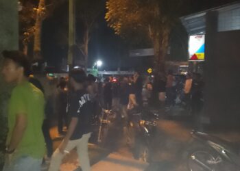 Penjualan obat-obatan ditengarai dilakukan oleh oknum pedagang berkedok kios yang berada di berbagai daerah kecamatan yang berada di kabupaten purbalingga Jawa Tengah.