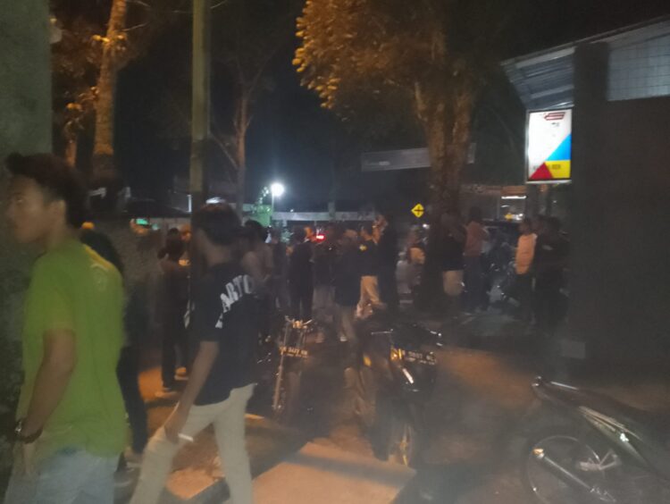 Penjualan obat-obatan ditengarai dilakukan oleh oknum pedagang berkedok kios yang berada di berbagai daerah kecamatan yang berada di kabupaten purbalingga Jawa Tengah.
