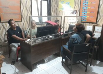 Unit Reskrim Polsek Wangon Polresta Banyumas berhasil mengamankan dua orang lelaki berinisial GYR (24) dan DYN (24) warga Kecamatan Lumbir diamankan, Senin (13/5/2024).