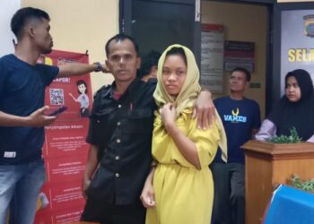 Siti Maimunah (23) didampingi warga nagori Durian Banggal resmi melaporkan Wahyunita Sitinjak ke Polres pematangsiantar dengan Nomor LP/B/256/V/2034/SPKT/Polres pematang siantar /POLDA Sumut tangga 11/05/2024.
