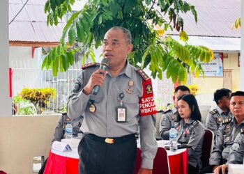 Inspektorat Jenderal Kementerian Hukum dan HAM RI menugaskan Tim Penilai Internal untuk melaksanakan Desk Evaluasi dan Evaluasi Lapangan terkait Pembangunan Zona Integritas Satuan Kerja Menuju Wilayah Bebas dari Korupsi (WBK) di Lembaga Pemasyarakatan Kelas IIB Bitung pada tanggal 14 Juni.