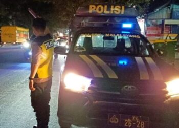 Dalam upaya untuk mengurangi kemacetan dan meningkatkan keamanan bagi pengguna jalan, para petugas polisi tersebut bertugas dengan penuh kesigapan di persimpangan-persimpangan penting serta jalur-jalur utama di wilayah tersebut, Selasa (14/5/2024).