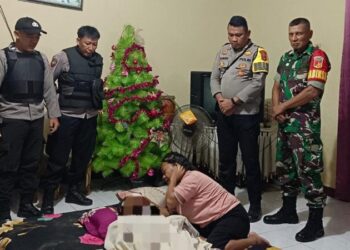 Peristiwa gantung diri terjadi di Desa Bulo Jaga III, Kecamatan Wori, Kabupaten Minahasa Utara, pada Minggu, 19 Mei 2024, sekitar pukul 17.20 Wita. Korban, seorang petani bernama Yosias Sanggelorang, dilaporkan meninggal dunia setelah mengakhiri hidupnya dengan cara tersebut.