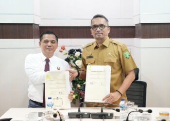 Pemerintah Kota Sabang melakukan penandatangan kerja sama dengan Kejaksaan Negeri Sabang dalam bidang perdata dan tata usaha negara. Kegiatan ini berlangsung di Ruang Rapat Pulau Klah Kantor Wali Kota Sabang, yang turut disaksikan para asisten sekretariat Kota Sabang, para camat, dan Kepala OPD terkait, Selasa (21/5/24).