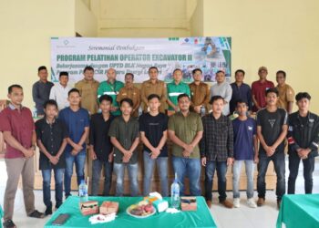 PT Bara Energi Lestari (BEL) salah satu perusahaan tambang batu bara yang beroperasi  di kabupaten Nagan Raya, Aceh, kembali gandeng Balai Latihan Kerja (BLK) Nagan Raya laksanakan pelatihan operator excavator tahap II untuk pemuda di gampong lingkar operasional perusahaan, Selasa, 21 Mei 2024.