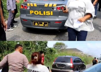 Aksi masyarakat yang mengaku dari Kelompok Masyarakat Penentang Beroperasinya Pabrik Pengolahan Minyak Kelapa Sawit PT PPSP di Kelurahan Pulo Padang dan pemberitaan dari media online Lokal di sebutkan adanya video mobil Patroli Polres Labuhan Batu Tabrak seorang wanita.
Rabu (22/05/2024).