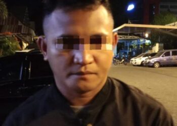 Tim Gabungan Polresta Manado Berhasil Mengamankan Pelaku Kekerasan Seksual di Tuminting Charlie bersama Tim Delta yang dipimpin oleh Kanit Resmob IPTU Putut Wiyono berhasil mengamankan seorang pelaku kekerasan seksual. Pelaku, yang diidentifikasi sebagai AYP (34), seorang karyawan swasta, diamankan di Jalan Boulevard Sindulang, Kecamatan Tuminting, Kota Manado, Kamis (23/5/2024) sekitar pukul 01.30 WITA.