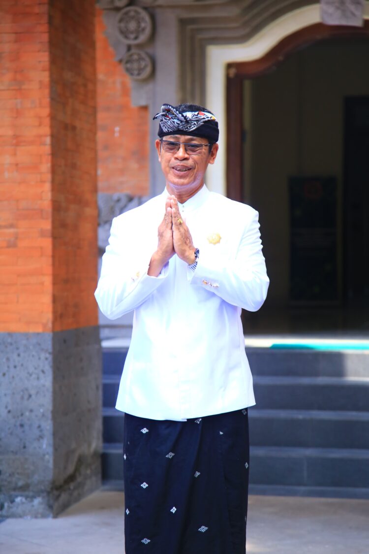 Ketua PHDI Bali I Nyoman Kenak