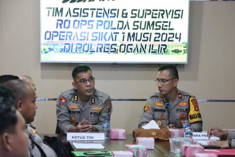 Polres Ogan Ilir menerima kunjungan Tim Supervisi Operasi Sikat 1 Musi 2024 Polda sumsel pada hari Senin tanggal 27 Mei 2024, Tim yang dipimpin oleh AKBP Erwin beserta 5 Anggota diterima langsung oleh Wakapolres Ogan Ilir Kompol Hermansyah. SH.
