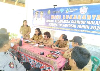 Polres Samosir melalui Polsek Jajaran bersam Tim Kesehatan Kabupaten Samosir mengadakan Lokakarya Mini dan Rapat Lintas Sektoral. Kegiatan ini berlangsung di berbagai lokasi di Kabupaten Samosir, dengan tujuan memaparkan program kesehatan dan mengevaluasi kendala yang dihadapi di lapangan. Selasa, (28/05/2024)