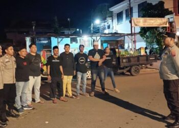 Polsek Tuminting melakukan pengamanan terhadap kegiatan keagamaan “Sindulang Bersholawat” yang dilaksanakan di lingkungan II, Kelurahan Sindulang Satu, Kecamatan Tuminting, Kota Manado, Sabtu (1/6/2024).