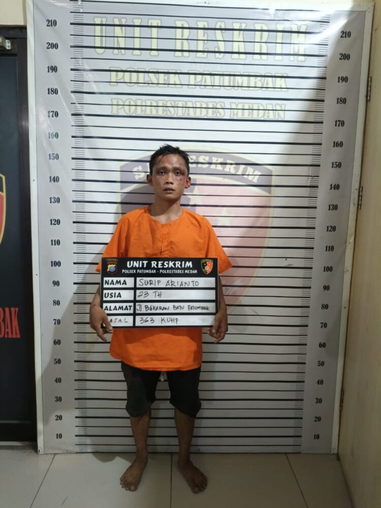 DIRINGKUS: SA (23) berhasil diringkus Polsek Patumbak usai mencuri sepeda motor korbannya yang sedang memancing di sungai Desa Lantasan Lama, Minggu (2/6) sekira pukul 15.00 WIB. (Foto Dok/ Polsek Patumbak)