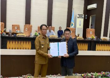 Rapat Paripurna XI XII XIII yang dipimpin langsung oleh Ketua DPRD OKI H Abdiyanto SH MH