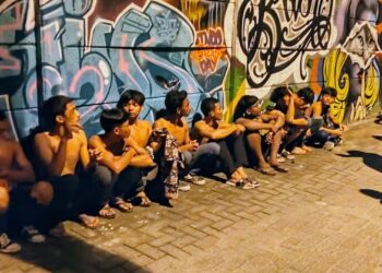 DITANGKAP: Diduga akan tawuran, sejumlah anggota  geng motor di Labuhan Deli, ditangkap Tim Gabungan Polres Belawan, Polsek Medan Labuhan, Kodim 0201/BS dan Pemko Medan, Minggu (9/6/2024).(Foto Dok/Polres Belawan)