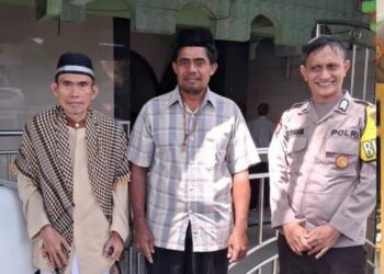 Bhabinkamtibmas dari Polsek Wori, yang merupakan bagian dari Polres setempat, berhasil menunjukkan dedikasi dalam menyelesaikan masalah warga dengan melakukan pendekatan problem-solving. Dalam sebuah kegiatan yang dilakukan di wilayahnya, mereka telah berhasil menangani beberapa isu yang menjadi perhatian masyarakat setempat, Sabtu (8/6/2024).