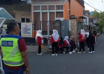 Polsek Singkil telah sukses dalam mengamankan kegiatan Jalan Sehat dalam rangka Milad Aisyiyah ke-107 yang dipimpin oleh Wilayah Aisyiyah Sulawesi Utara. Ribuan peserta turut ambil bagian dalam acara tersebut yang diselenggarakan dengan antusiasme tinggi di wilayah tersebut, Sabtu (8/6/2024).