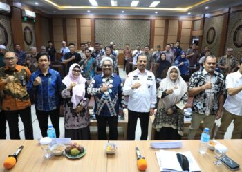 Penjabat (Pj) Bupati Aceh Utara Dr. Drs. Mahyuzar, MSi menyampaikan terima kasih dan apresiasi kepada Badan Narkotika Nasional (BNN) Pusat. Hal tersebut diutarakan Mahyuzar dalam acara Bimbingan Teknis (Bimtek) Stakeholder pada Kawasan Tanaman Terlarang di Kabupaten Aceh Utara yang berlangsung di Hotel Diana, Lhokseumawe, Kamis 13 Juni 2024.