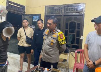 Tim gabungan Macan Komering Polres OKI dan Dit narkoba Polda Sumsel Akhirnya bekuk pengedar narkoba yang meresahkan masyarakat, Jumat, 14/06/24, sore.