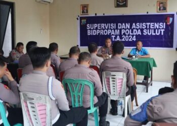 Tim Supervisi dan Asistensi dari Bidang Propam Polda Sulut Tahun Anggaran 2024, yang dipimpin langsung oleh Ketua Tim Kompol Fenti Kawulur , melakukan kunjungan supervisi di Polresta Manado, Jumat (14/6/2024).