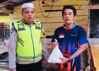 Lebih dari tigaratus ekor hewan kurban (sapi dan kambing) dari Polda Sumsel dan jajaran didistribusikan ke masyarakat pada momen Idul Adha 1445 H ini
