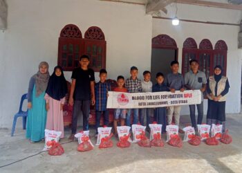 Blood For Life Fondation (BFLF) salurkan puluhan Sak beras dan daging Qurban kepada anak yatim piatu dan yatim Fakir dalam wilayah kota Lhokseumawe dan Aceh Utara, Selasa 18/06/2024.