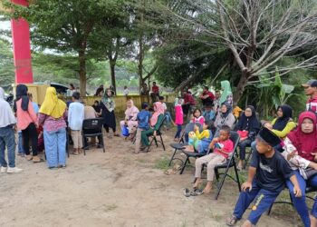 Polres Ogan Ilir menggelar acara bakti kesehatan yang meriah dengan mengadakan sunatan massal dan pemeriksaan kesehatan pada Kamis 20 Juni 2024. Sebanyak 30 anak mengikuti prosesi sunatan massal yang diselenggarakan di Poliklinik Polres Ogan Ilir.