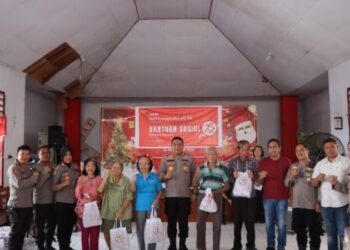 Polresta Manado mengadakan kegiatan bantuan sosial di Balai Penyantunan Sosial Lanjut Usia “Senja Cerah”. Acara yang berlangsung pada hari ini, Jumat, 21 Juni 2024, dimulai pukul 14.00 WITA di Jln. MR. A.A. Maramis, Kelurahan Paniki Bawah, Kecamatan Mapanget, Kota Manado.