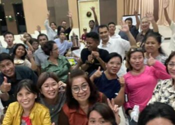 Satuan Binmas Resta Manado menggelar kegiatan Minggu Kasih di Gereja GKPB Masa Depan Cerah, Kelurahan Teling Atas, Kecamatan Wanea, Kota Manado. Kegiatan ini dipimpin oleh Kasubnit Bintibmas dan dihadiri oleh berbagai Tokoh Agama dan Masyarakat setempat, Minggu (23/6/2024).