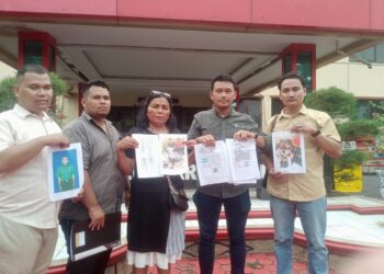 Lestina Barus warga Jalan Parang III Gang Serasi, Kecamatan Medan Johor, Kota Medan menjadi korban penipuan dengan iming-iming bisa meluluskan anaknya masuk Taruna Akademi Kepolisian (Akpol) saat berada di Ditreskrimum Polda Sumut bersama dengan rekan rekannya.