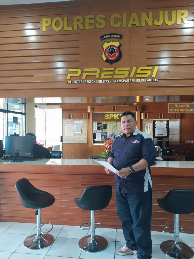 Dr. Sultan Junaidi, S.Sy., M.H., Ph.D., seorang advokat terkemuka dan Ketua Umum Perkumpulan Advocaten Indonesia (PAI), telah mengajukan laporan pengaduan resmi terkait peredaran dan penyalahgunaan obat keras jenis Eximer, Tramadol, dan Zolam ke Polres Cianjur, Rabu (26/06/24).