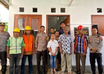 Polresta Manado melaksanakan kegiatan sosial berupa penyerahan objek bedah rumah di Kelurahan Singkil Dua, Kecamatan Singkil, Kota Manado. Kegiatan ini merupakan bagian dari rangkaian acara untuk memperingati hari jadi Bhayangkara yang jatuh pada tanggal 1 Juli, Kamis (27/6/2024).