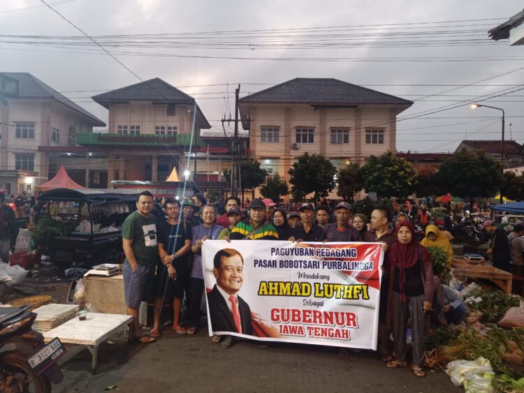 Paguyuban pedagang pasar bobotsari siap untuk memenangkan Ahmad Lutfi dalam Pilgub mendatang.