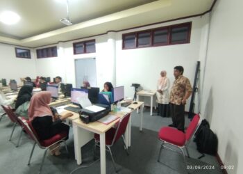 Tes substantif dilaksanakan selama 5 hari pada tanggal 03 -07 Juni 2024, sebanyak 314 peserta yang memilih pelaksanaan tes subsantif di LPTK Malikussaleh. Senin (03/06/24).