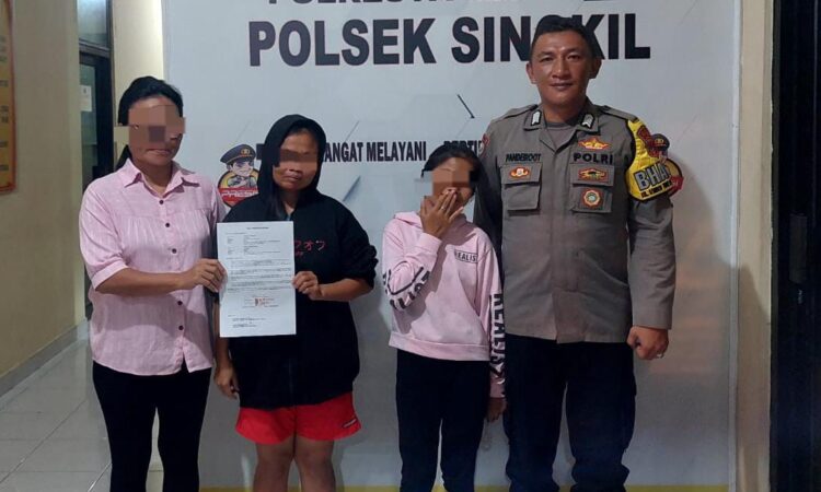 Bhabinkamtibmas Polsek Singkil berhasil menyelesaikan kasus penganiayaan terhadap anak di bawah umur yang terjadi di wilayah hukumnya. Peristiwa tersebut menarik perhatian masyarakat setempat dan menimbulkan kekhawatiran akan keamanan anak-anak di lingkungan sekitar, Rabu (3/7/2024).