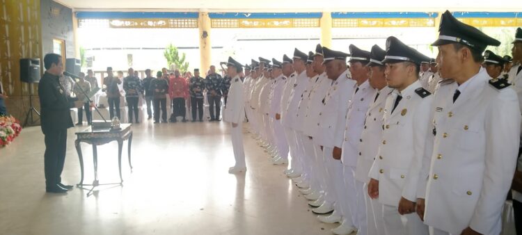 Pengukuhan dan Penyerahan SK Perpanjangan Waktu Masa Jabatan Kepala Desa Se Kabupaten OKI.