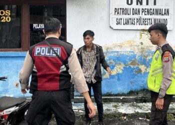 Patroli Rayon Polresta Manado kembali menunjukkan komitmennya dalam menjaga ketertiban lalu lintas. Pada kegiatan Patroli TNKB yang dilakukan hari ini, petugas mendapati satu unit sepeda motor (R2) tanpa Tanda Nomor Kendaraan Bermotor (TNKB), Rabu (10/7/2024).