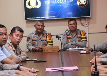 Kabag Ops Polres Ogan Ilir, Kompol Kusyanto SH.MH, memimpin dan mengikuti rapat koordinasi secara virtual (vicon) untuk persiapan Pilkada serentak tahun 2024 di wilayah Sumatra. Acara yang berlangsung di ruang Aula Vicon Polres Ogan Ilir ini juga diikuti oleh seluruh jajaran Polda Sumatra diwilayah nya masing masing. Khusus di polres ogan ilir rapat juga diikuti oleh pejabat utama Polres Ogan Ilir.