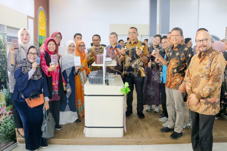 Peresmian tersebut ditandai dengan pemotongan pita oleh Pj Wali Kota Sabang Reza Fahlevi, Rektor USK Marwan, dan Kepala BPKS yang diwakili Deputi Pengawasan Ridha Amri, di Hall Utama Pelabuhan Balohan, Jumat (12/7/24).