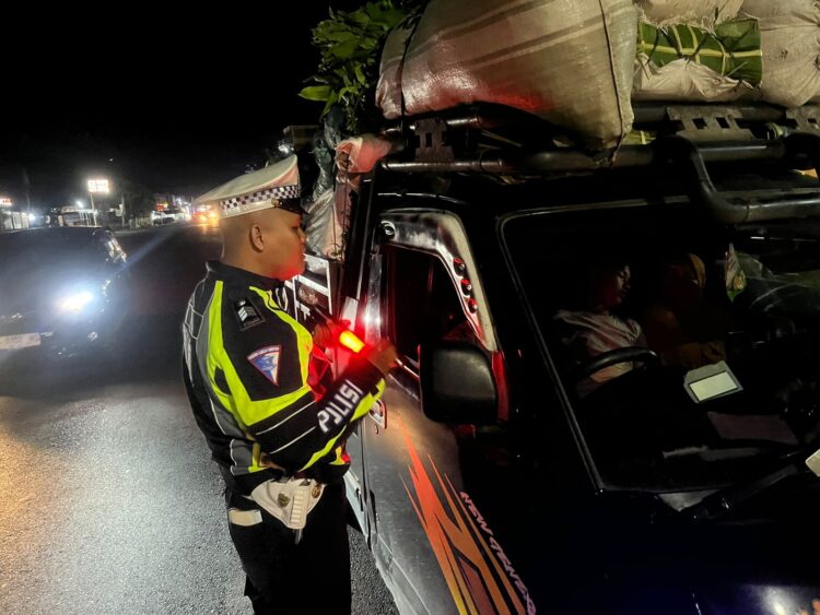 Kegiatan dimulai pukul 21.00 WIB dengan apel persiapan di depan Mapolsek Indralaya. Apel tersebut dipimpin oleh KBO Satuan Lalu Lintas, IPTU Ramon, SH, dan diikuti oleh personil Polres Ogan Ilir yang terlibat dalam sprint KRYD. Setelah apel, petugas melaksanakan razia di depan Mako Polsek Indralaya di Jalan Lintas Timur Km.35, Kecamatan Indralaya, Kabupaten Ogan Ilir.